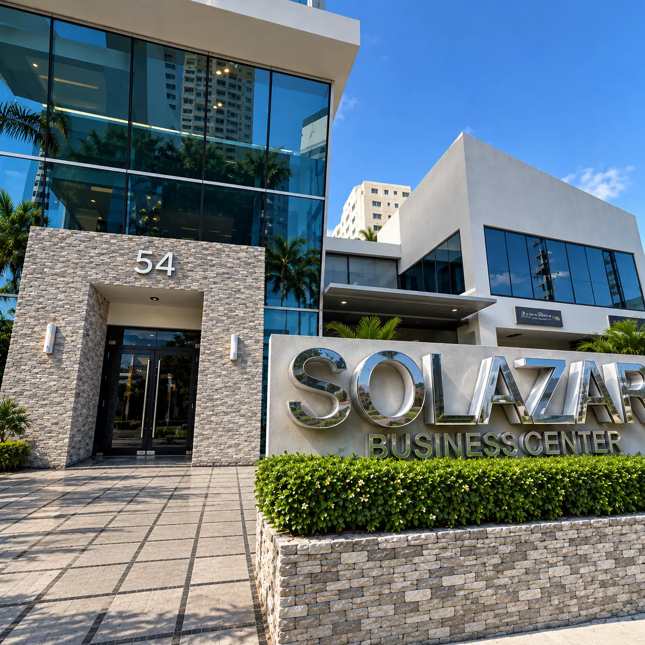 Fachada de Solazar Business Center, Av. Gustavo Mejía Ricart No. 54